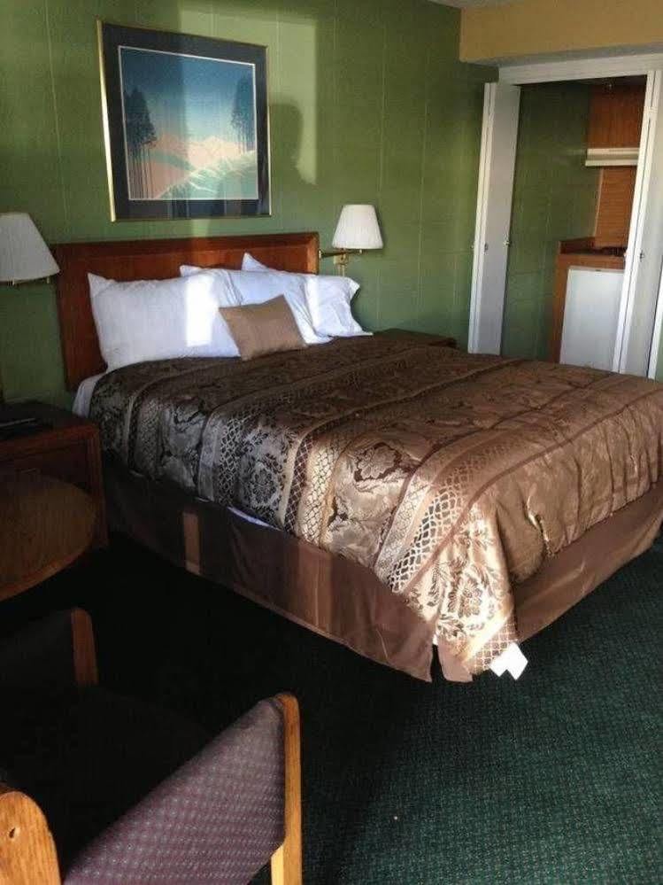 Knights Inn Motel Grants Pass Eksteriør bilde